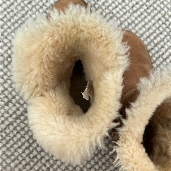 UGG Brown Sheepskin Boots - Picture 6 of 9